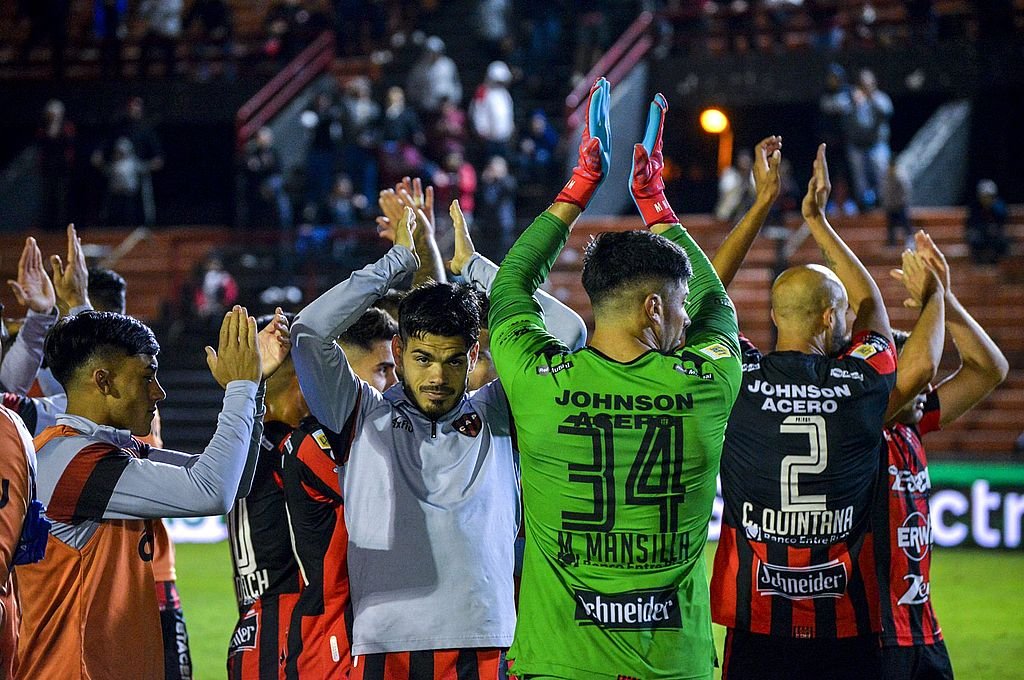 Patrón quiere regresar al triunfo frente al rival a quién todavía no le ha podido ganar en su historia.  Prensa Patronato