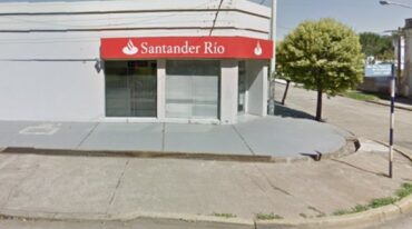 Los delincuentes no lograron su cometido en la sucursal bancaria. Gentileza.
