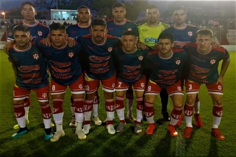 Atlético Paraná logró su primera victoria del Torneo Federal A