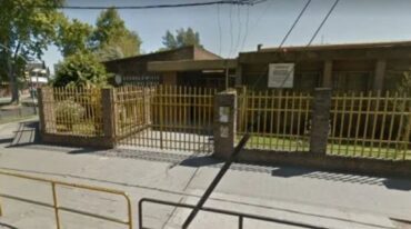 Frente del colegio atacado. Google Street View