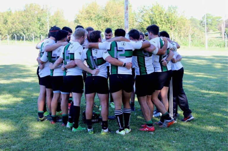 En base a la formación de un gran grupo humano