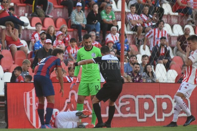 En medio del dolor. Gastón González