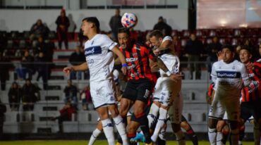 En una pésima actuación el Santo recibió la peor goleada desde su llegada a la B Nacional en 2010 pasando por Primera A desde 2015.  Prensa Patronato
