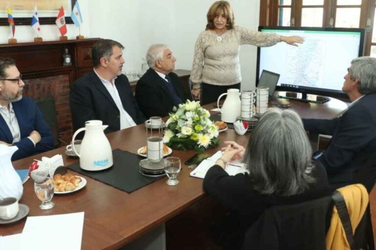 La ministra de Infraestructura