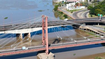 Cambió el aspecto ribereño de la capital provincial con la llegada de más agua a la región. Fernando Nicola (Drone)