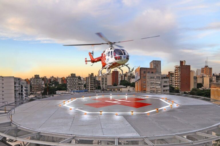 El órgano donado arribó al helipuerto del Grupo Oroño este martes por la mañana. Archivo.