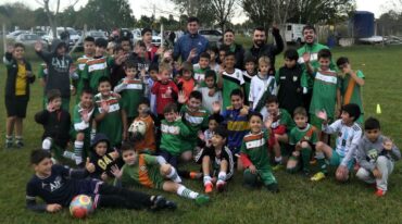 Los chicos y profes y la alegría de una nueva etapa como Club y en la Liga Paranaense.