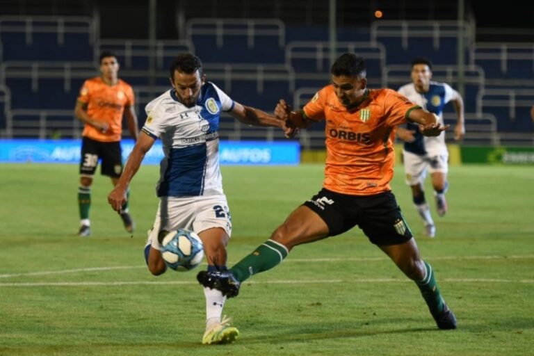 Lucas Gamba vuelve al equipo titular. Archivo.
