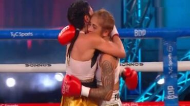 Dionicius ganó con claridad seis de los 10 asaltos. Sin embargo