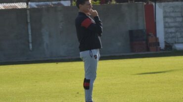Facundo Sava busca refuerzos y