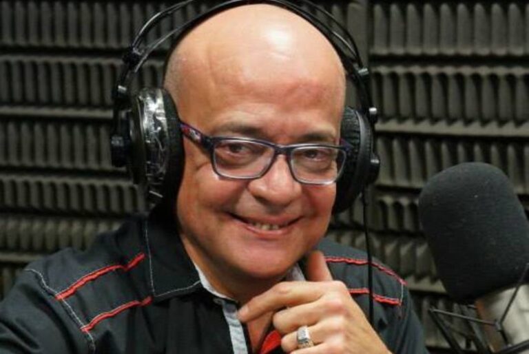 Dichoso aquel que encuentra temprano su vocación en la vida y puede luego entregarse a ella con pasión. Gentileza.