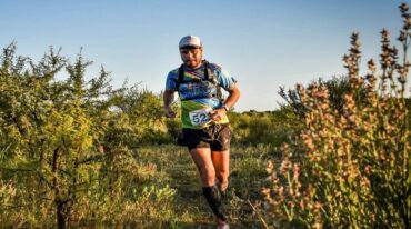 Lucio Galván en su faceta de corredor de trail running. La disciplina que lo contactó con la naturaleza y lo remitió a sus fuentes.