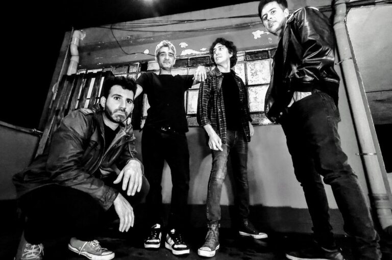 'Somos una banda de rock que disfruta tocar