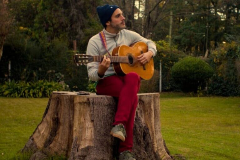 'El sentido renace en la canción