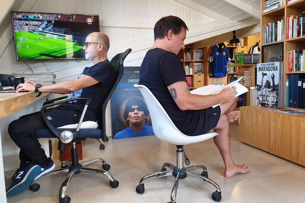 Daniel Arcucci y Gonzalo Cornago trabajando intensamente en el nuevo proyecto sobre la Copa del Mundo