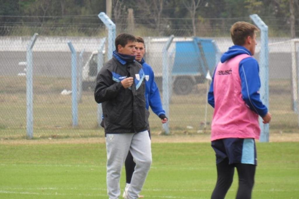 Hace dos fechas está al frente del primer equipo Ezequiel Medrán