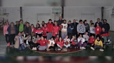 Todos juntos y unidos. Flamantes deportistas
