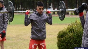 Jonás Acevedo es el volante que pretende intercambiar Patronato con Huracán