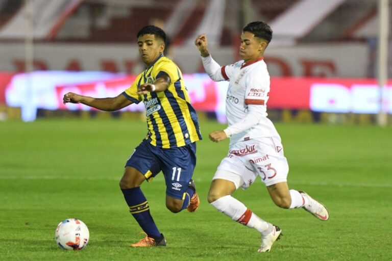 Rosario Central quiere traerse una victoria de Parque Patricios. Archivo.