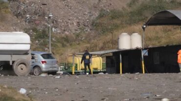 El cuerpo de un hombre fue encontrado este viernes en un relleno sanitario de Rosario