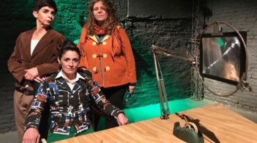Esta Máquina no era Dios es desde julio del 2019 su última producción escénica y tendrá su función de despedida el próximo sábado 2 de julio. Gentileza: Eduardo Bodiño.