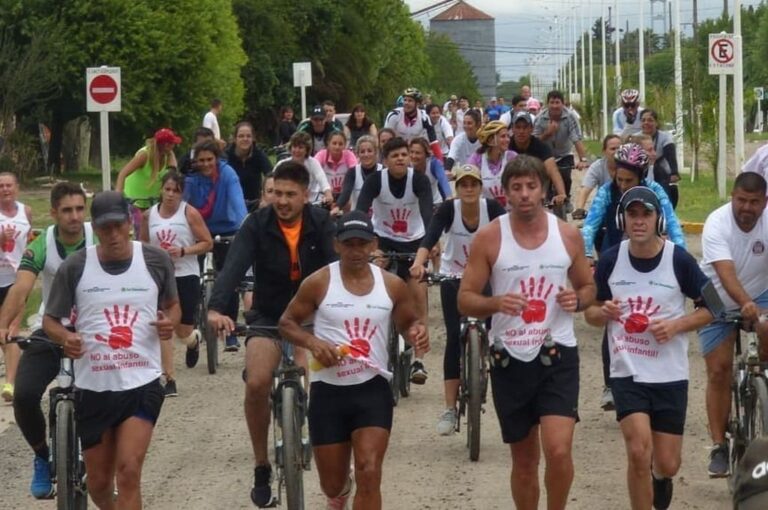 "Los niños no mienten" es el lema de la carrera.