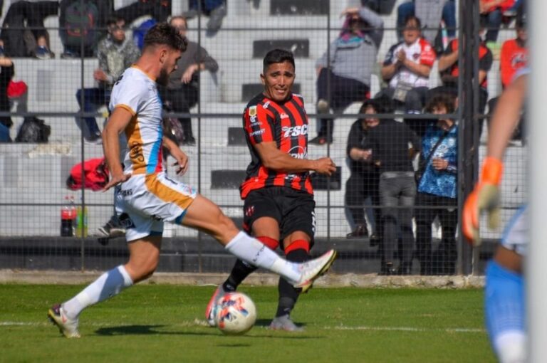 Patronato desaprovechó situaciones y perdió ante Arsenal. Foto: Prensa Patronato