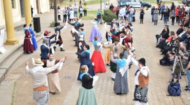 El ballet municipal Joajú tuvo a su cargo una danza tradicional.