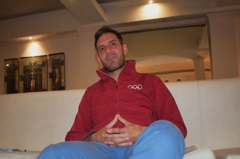 Sebastián Crismanich pasó por Entre Ríos y contagió emoción al rememorar el logro de la primera medalla dorada individual argentina tras ocho ciclos olímpicos. Luis Gómez