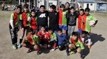 Los más pequeños -2010- y anfitriones de una jornada inolvidable y de deporte.