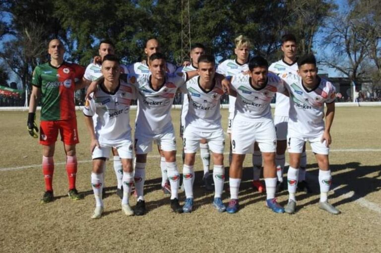 Atlético San Jorge venció como visitante a Atlético Sastre por 3-0 en la primera final. Gentileza.