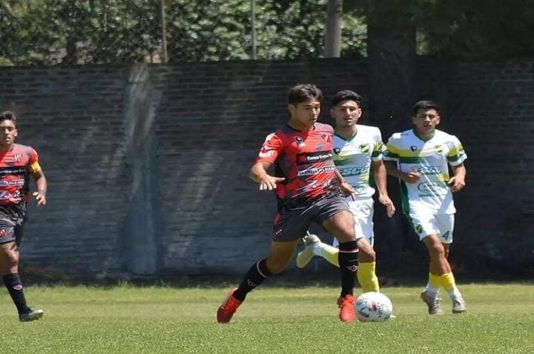 Bartolomé Velásquez probará suerte en España.