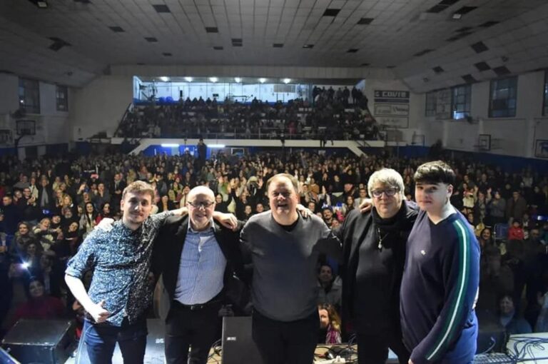 Las canciones de Lito Vitale y Juan Carlos Baglietto fueron el broche de oro en la edición 2022 de la Fiesta de la Amistad.