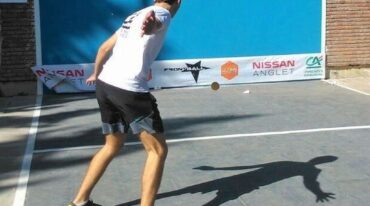 El frontball en las escuelas de Paraná es una gran herramienta para vincular al deporte con la educación.