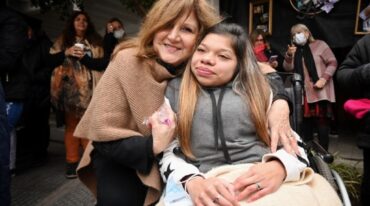 La ministra Cantero estuvo en el cincuentenario de la Escuela de modalidad Hospitalaria y Domiciliara 1.391.  Gentileza.