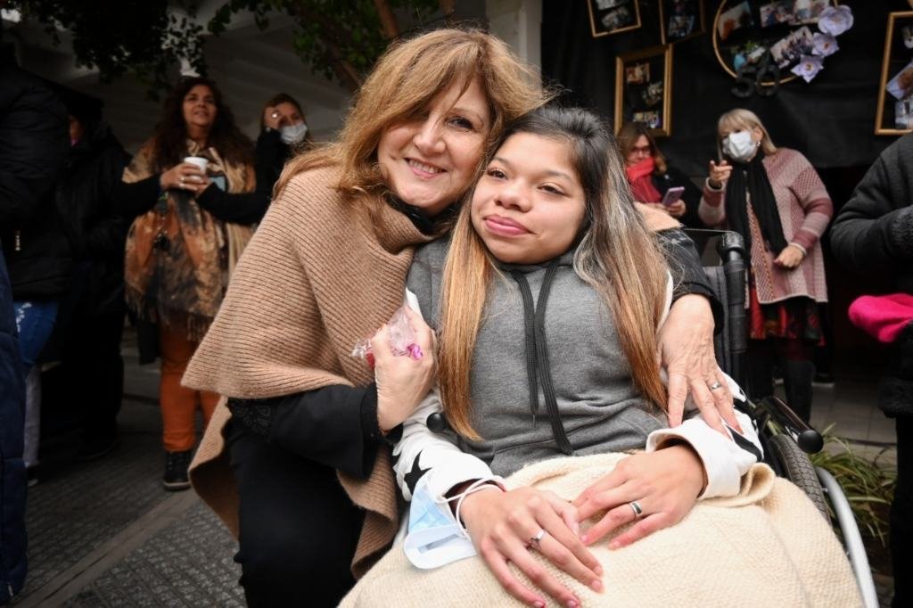 La ministra Cantero estuvo en el cincuentenario de la Escuela de modalidad Hospitalaria y Domiciliara 1.391.  Gentileza.