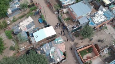 La falta de infraestructura y servicios básicos es uno de los principales planteos de los representantes de barrios populares. Archivo
