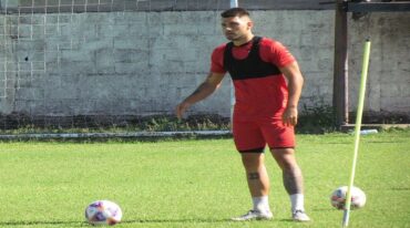 Ignacio Russo entrenando en La Capillita previo a su firma y confirmación