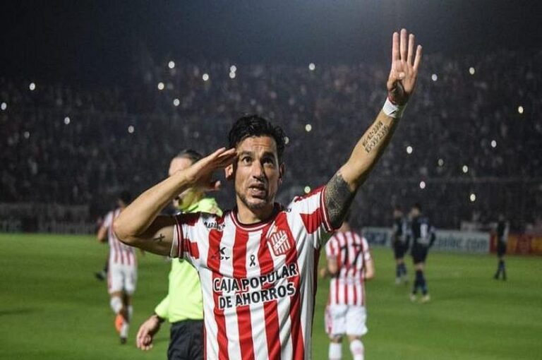 Alberto Tino Costa podría ser confirmado como refuerzo de Patrón.
