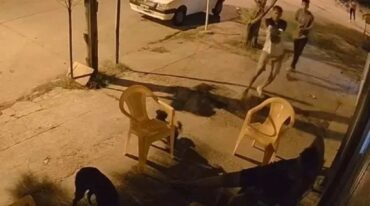 El ataque fue el martes por la noche en barrio 17 de Octubre de Rafaela. Captura.