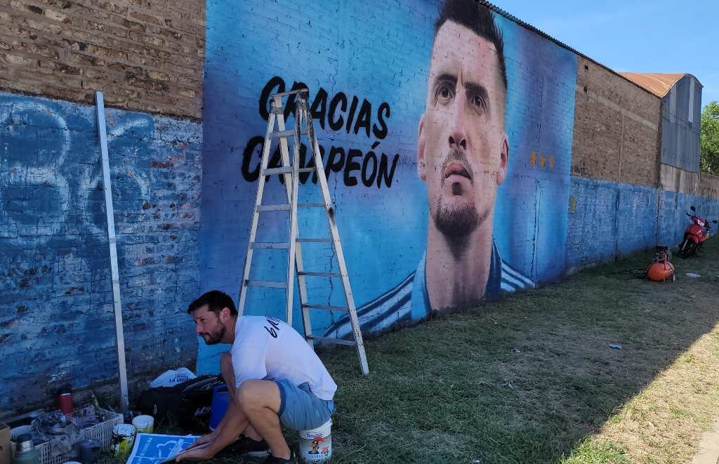 El mural de Armani estaría finalizado en los próximos días. Gentileza.