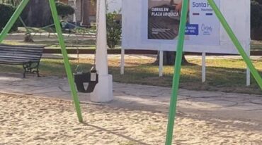 Una ambulancia del SIES 107 socorrió a la niña que no sufrió mayores problemas. Gentileza.