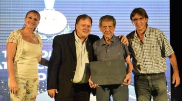 González junto al intendente Borghesán