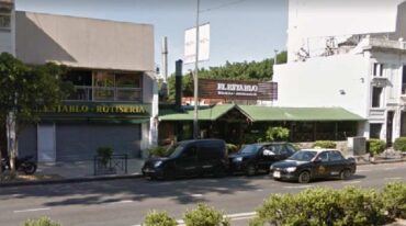 El establecimiento se encuentra sobre avenida Pellegrini. Google Street View.