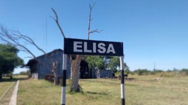 El lugar es conocido como Estación Elisa y aún cuenta con cartelería que así lo señala.