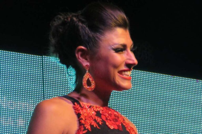 La artista está en la terna junto a Marina González y Gabriel Polidoro. Facebook.