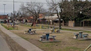 El ataque a tiros se produjo en la plazoleta de Génova y Campbell. Google Street View.