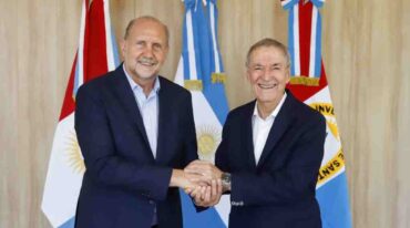 Los dos gobernadores encabezaron el acto en San Francisco. Gentileza: prensa Gobierno de Santa Fe.