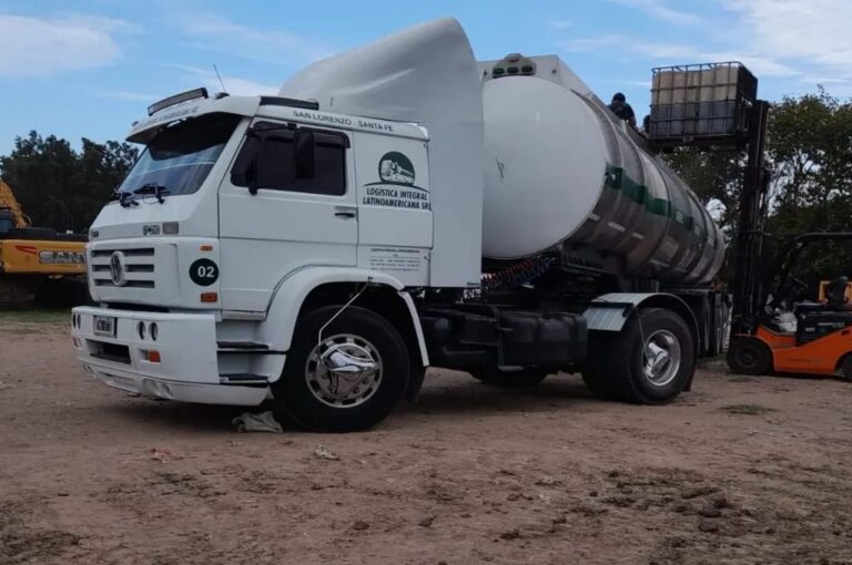"Por un lado evitar problemas de taponamiento cuando se tira a una cañería