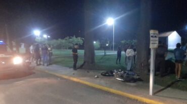 De hecho el conductor había quedado tendido junto al vehículo